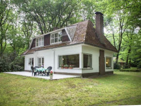 Отель This atmospheric holiday home  Зоерсел